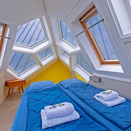 Stayokay - Fully Renovated April 2026 * Rotterdam